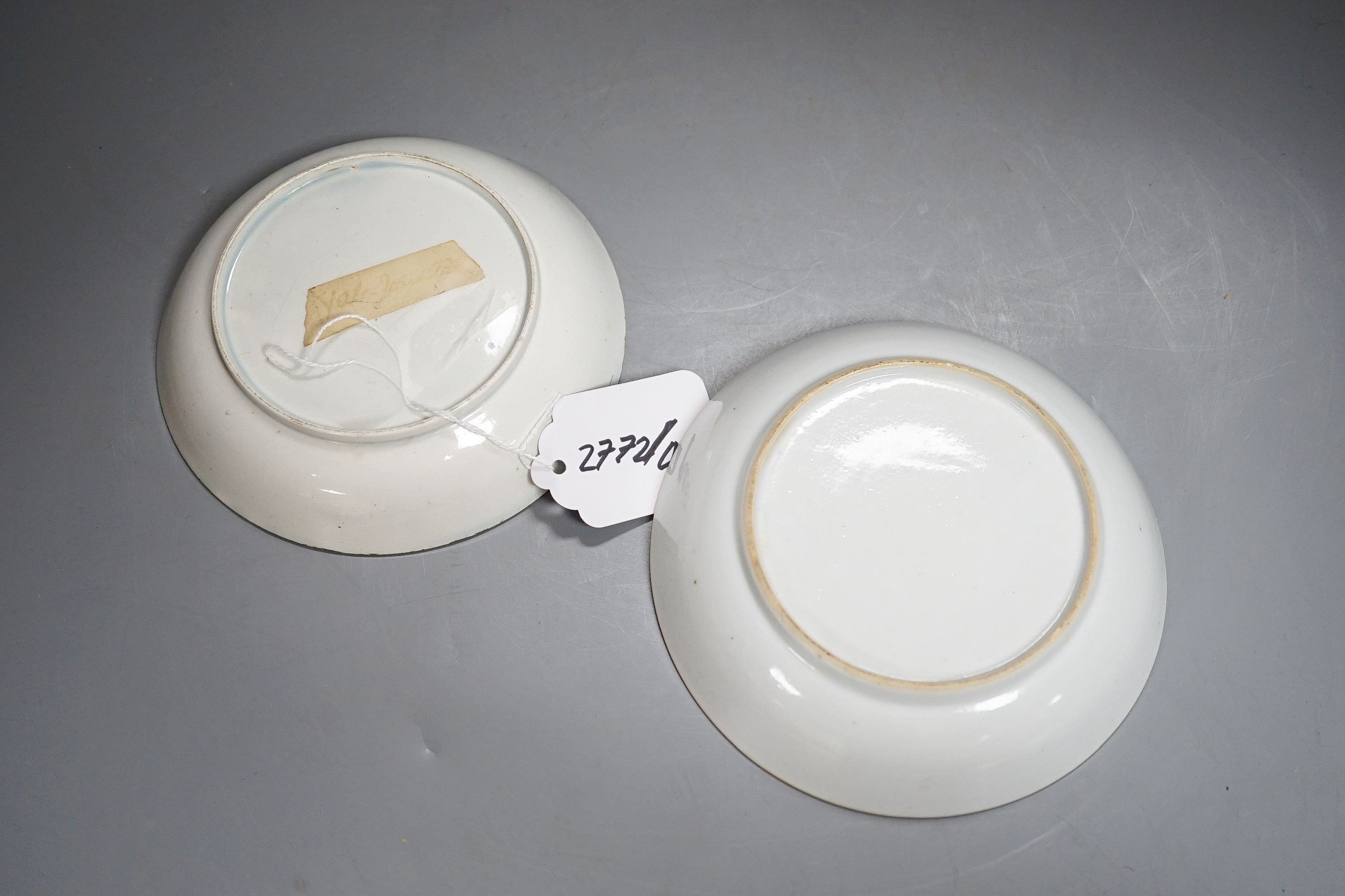 A late 18th century Chinese saucer and pearlware example (2)